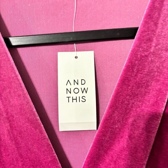 NWT And Now This Crush Velvet Long-Sleeve Surplice Bodysuit Medium Long Sleeves - Picture 4 of 7